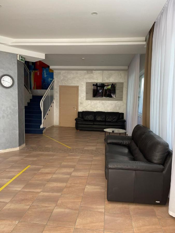 Hotel New Happy Rimini Exterior photo